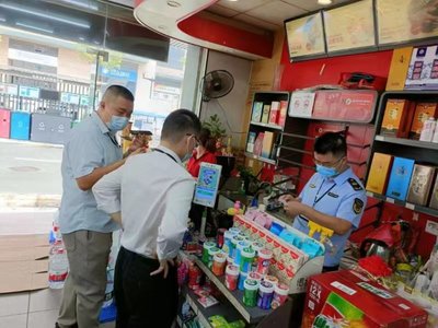 深圳市市場監(jiān)管局光明監(jiān)管局馬田所開展“護(hù)苗守城”創(chuàng)文聯(lián)合行動